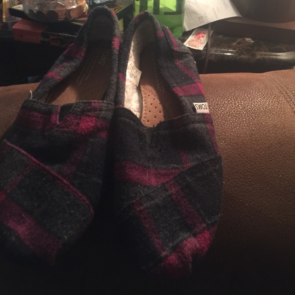 Plaid Toms